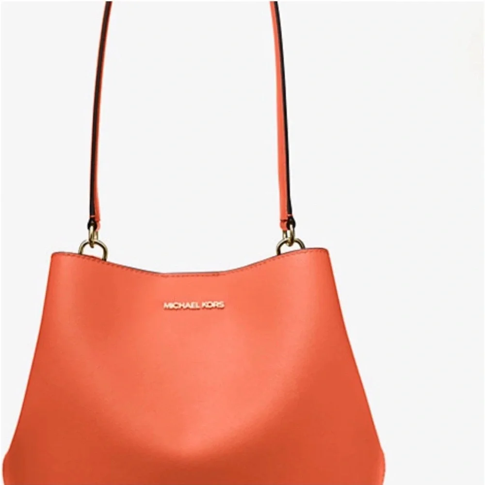 Michael Kors - Pratt medium Orange shoulder bag. Brand New With Tags retail $448